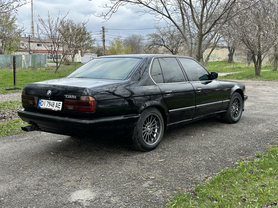 BMW  e32  7 series