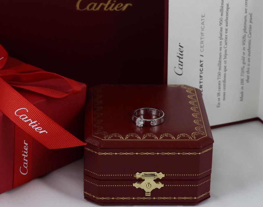 Золотое кольцо с бриллиантом- 0,51ct Cartier LOVE SOLITAIRE
