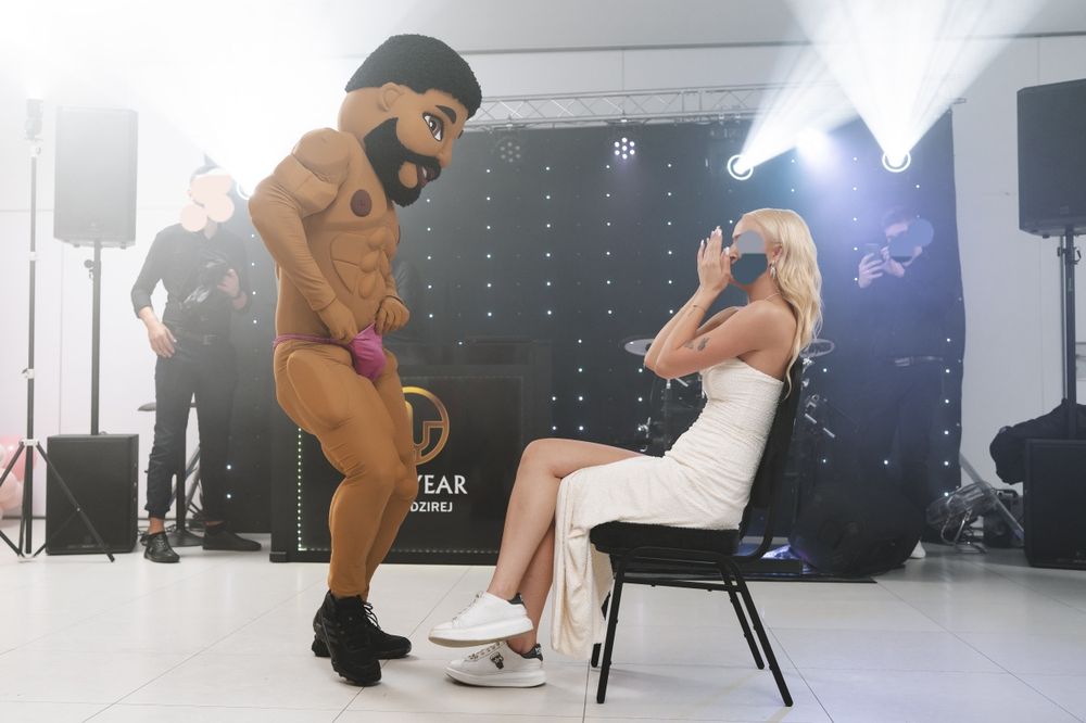 Żywa maskotka Pedro na urodziny, imprezę, striptizer, dzień kobiet