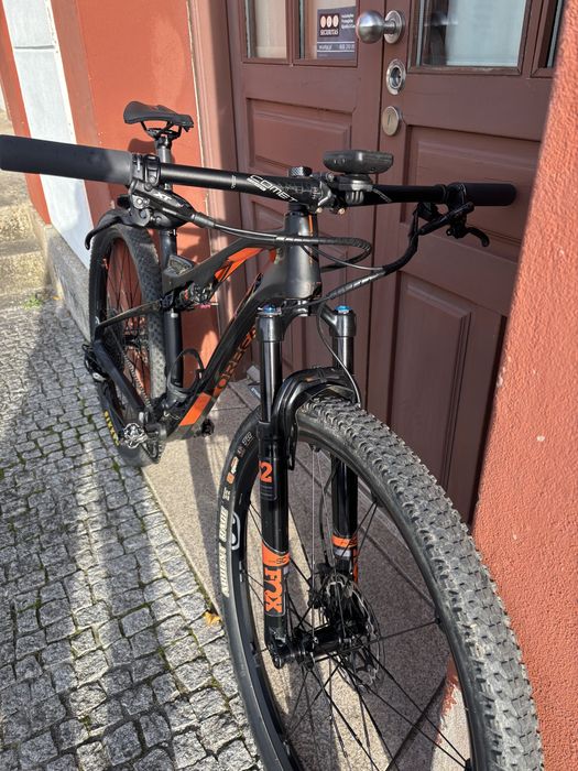Bicicleta BTT 29” Orbea Oiz m50 Full Carbono
