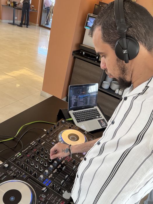 Dj para festas , eventos.