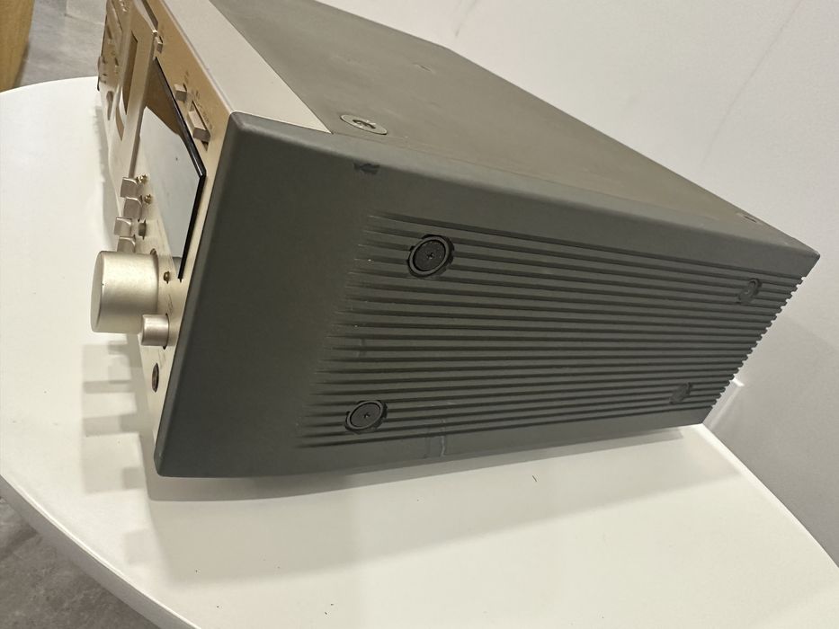 Кассетная дека Teac V8000