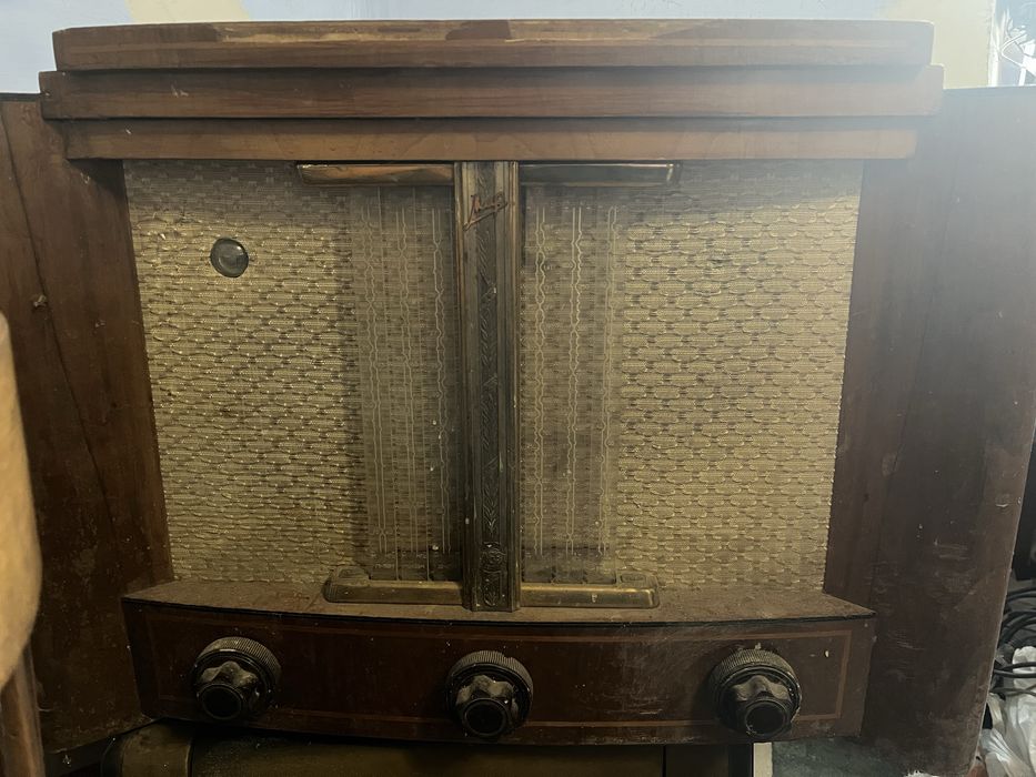 Радіола , радіоприймач Мир ламповий, ретро ссср
