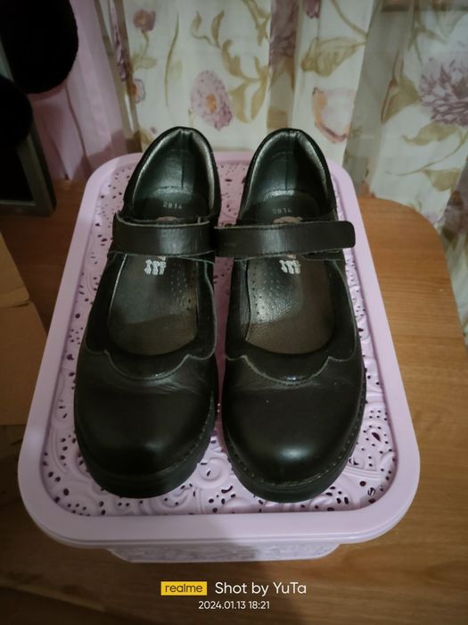 Кожаные  черные туфли