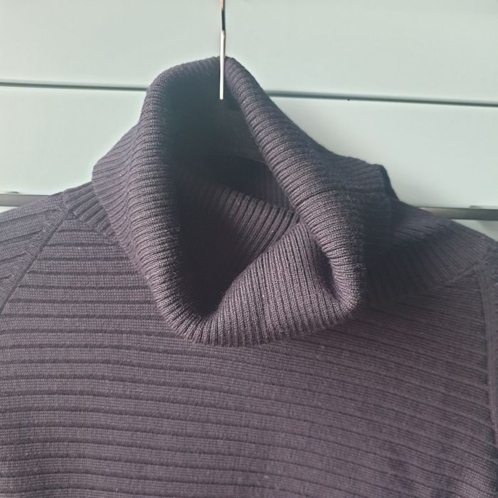 COS sweter golf długi granatowy wełniany rozm 34