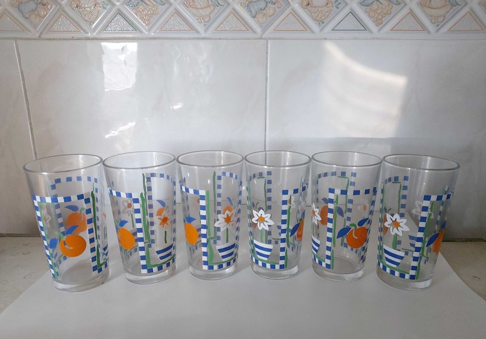 Conjunto de jarro e copos