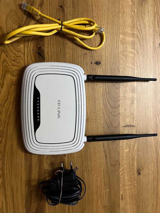 Безпроводний маршрутизатор - роутер TP-LINK TL-WR841N зі швидкістю до 300 мб/c повністю робочий