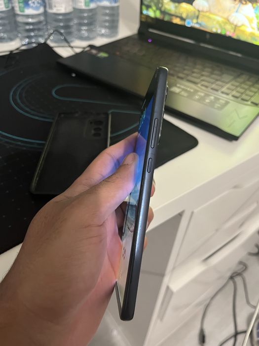 Moto edge 30 em perfeitas condincoes