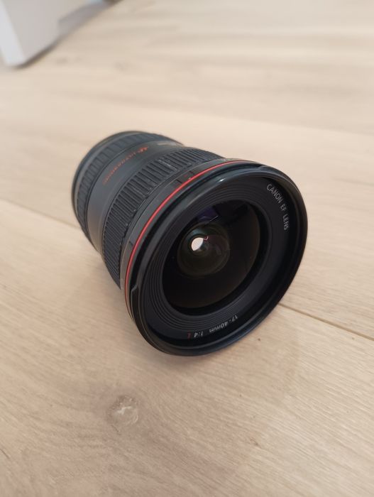 Canon 17-40 4 L.  .