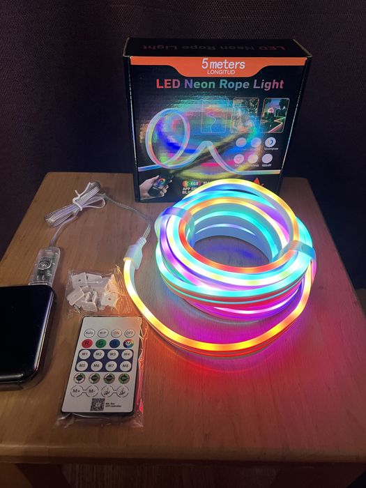Розумна гнучка неонова стрічка 5 м неоновая  светодиодная RGB лента
