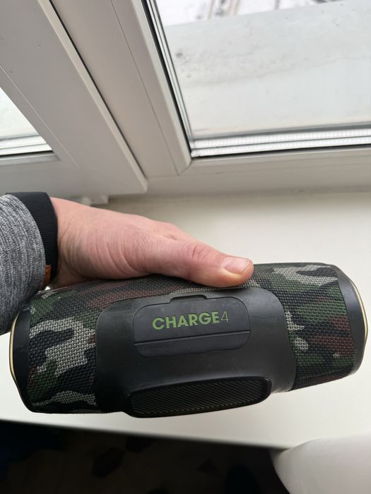Jbl charge 4 портативна акустика
