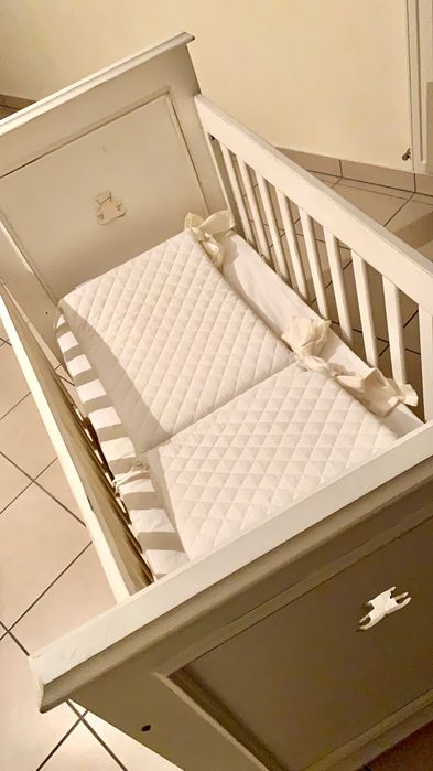 Cama criança com proteção