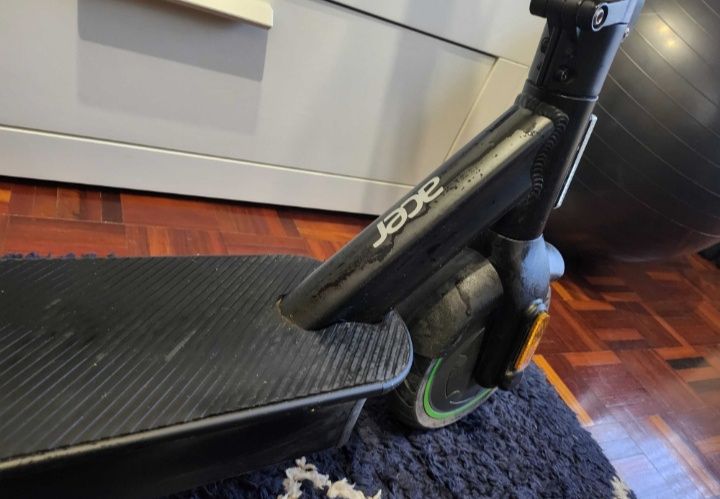 Acer Electric Scooter ES Série 3 - IMPECÁVEL