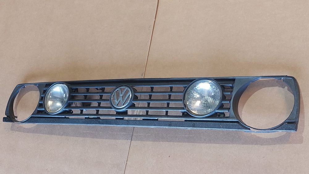 Grelha frente Golf 2