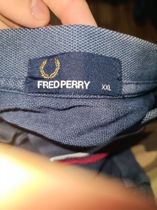 Поло Fred Perry.