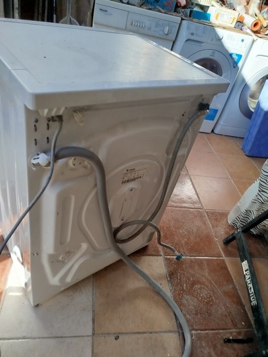 Maquina de lavar roupa Telefac modelo TF4107Plus