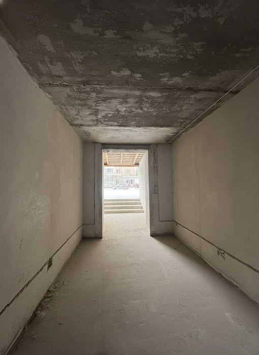 Продаж фасадного приміщення на Сихові по вул. Антонича, 5б