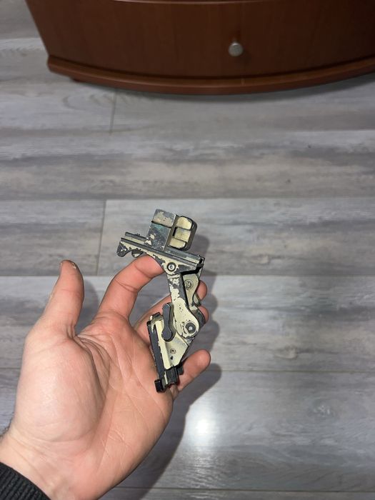 Кріплення для прибору нічного баченння Rhino