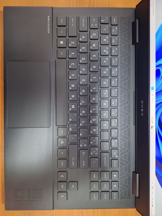 HP OMEN 15-ek1097nr OctalCore Intel Core i7-10870H RTX 3060 6Gb 16/512