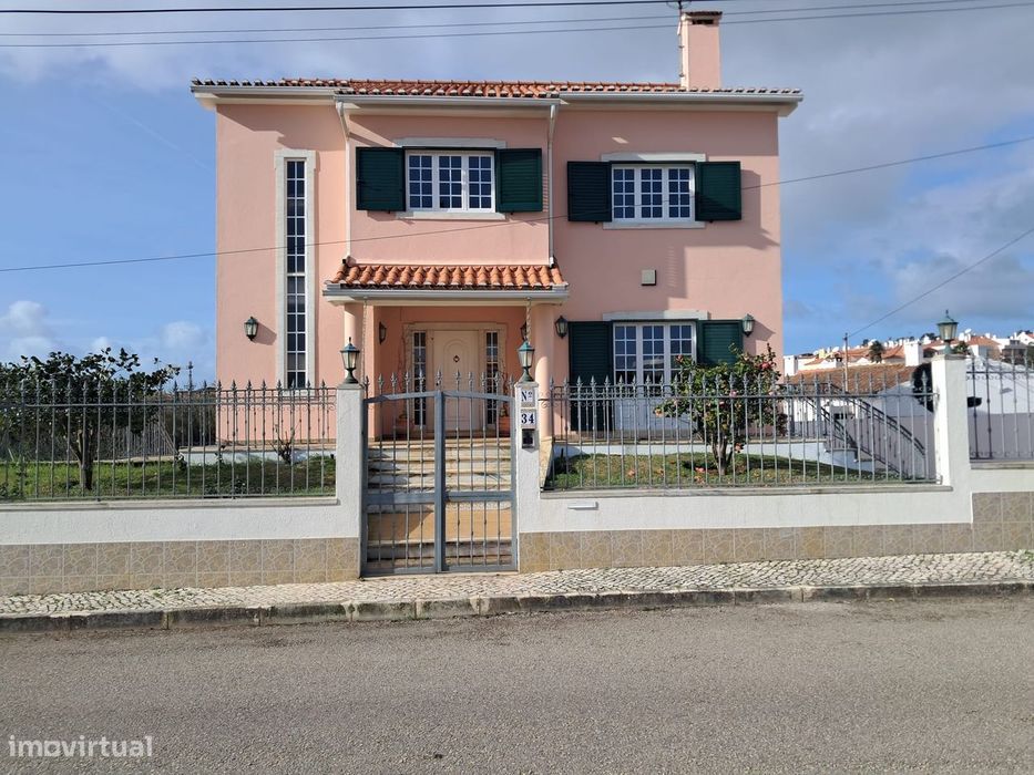 Vende-se Moradia em Albarraque, Sintra
