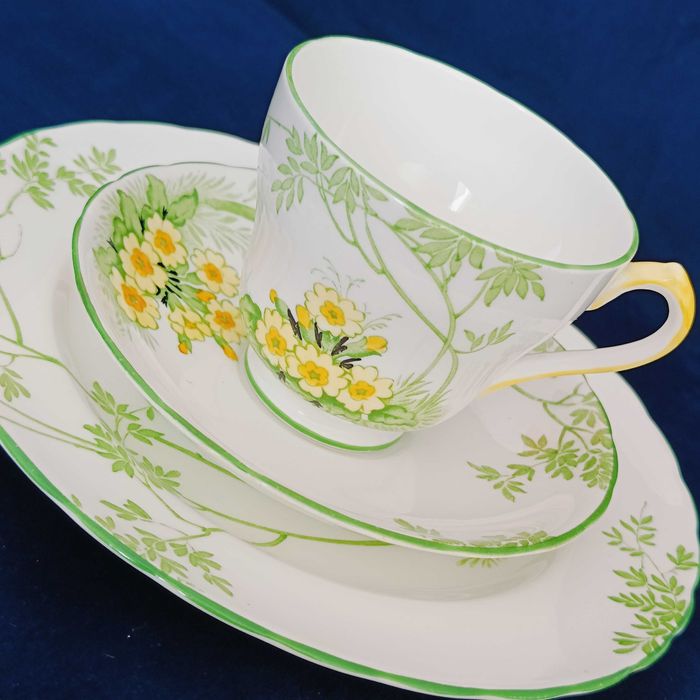 **PIERWIOSNKI**filiżanka porcelana New Chelsea 1936+