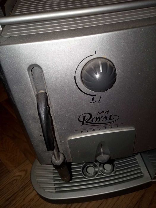 Кавомашина Saeco