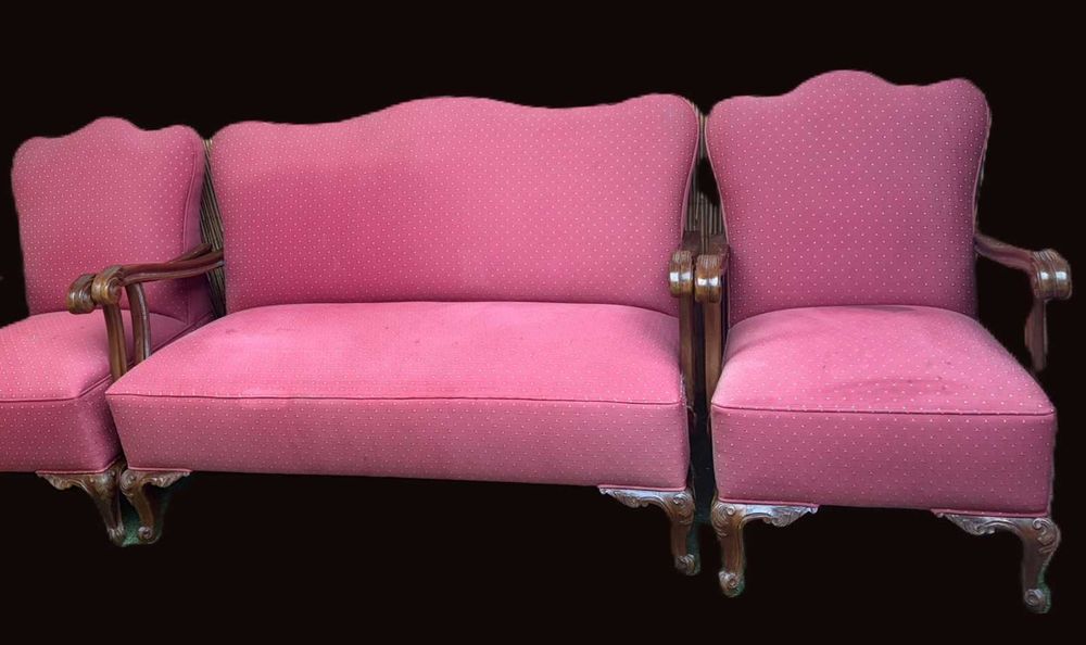 Conjunto de sala de estar estilo Rococo ou Luís XV em madeira esculpida