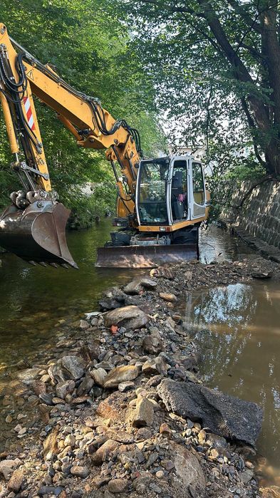Wynajem koparek| Usługi budowlane | Prace ziemne