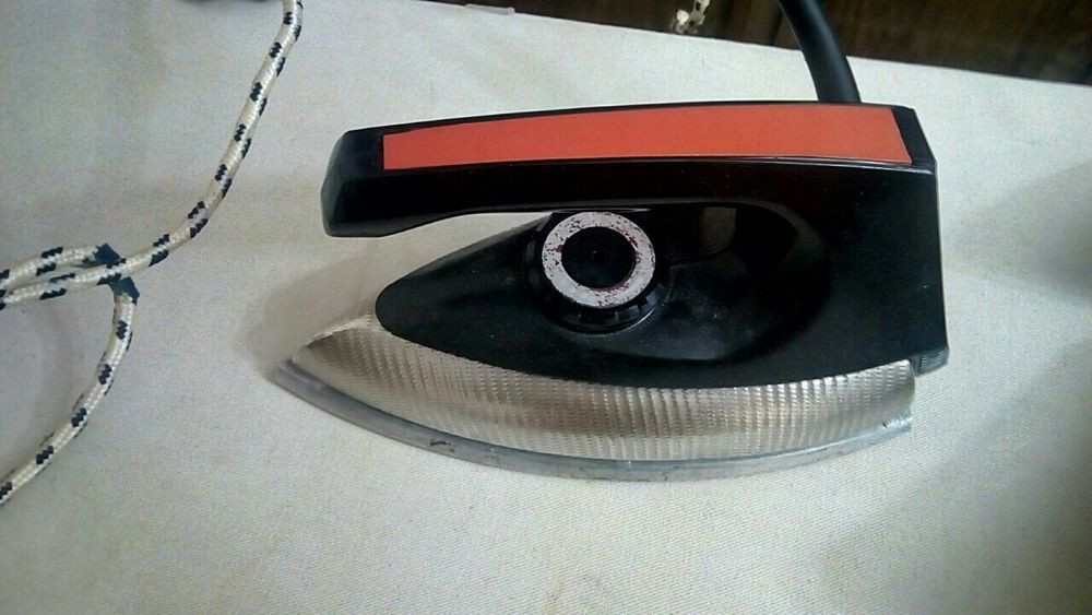 Утюг Philips электрический