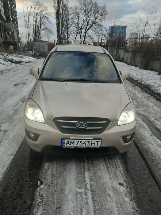 Kia.Carens ||| .