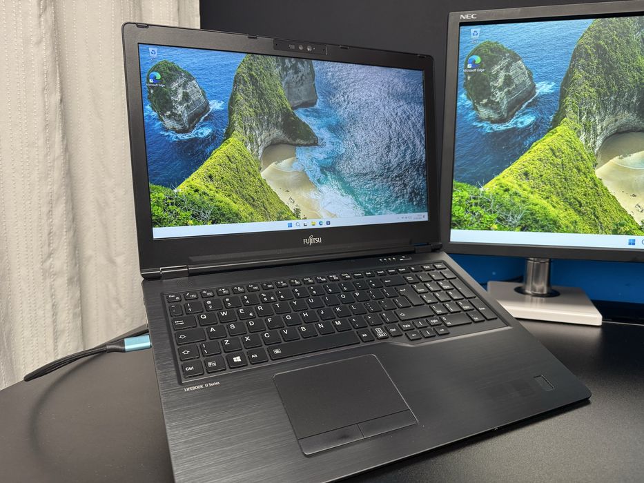 Fulitsu U7510, intel i7 10 gen., 16GB RAM, dysk 512GB