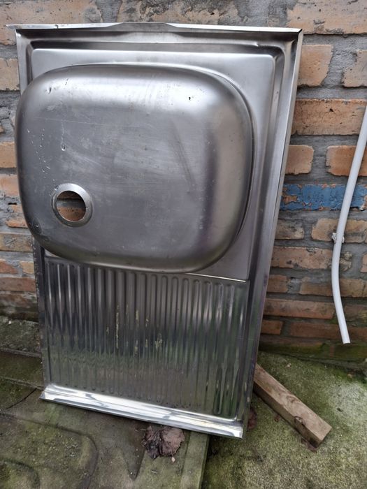 Мийка на кухню з нержавійки