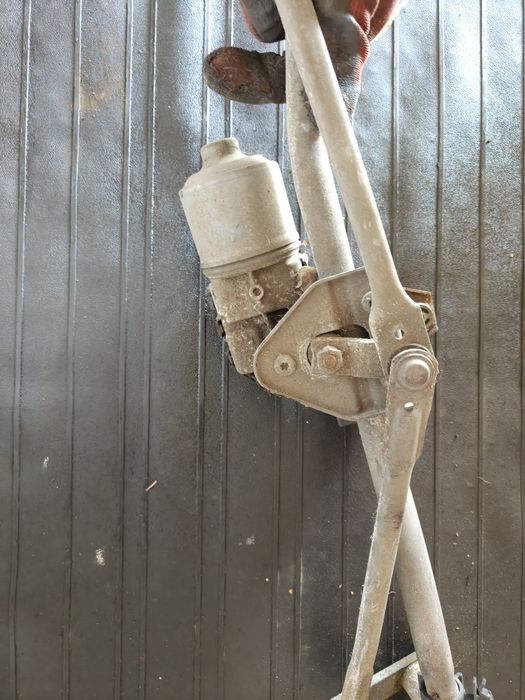 Mechanizm wycieraczek silniczek wycieraczek audi A4 b6 b7