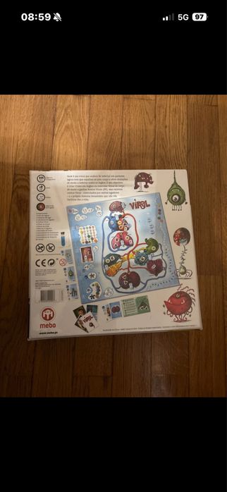 Jogo de tabuleiro VIRAL