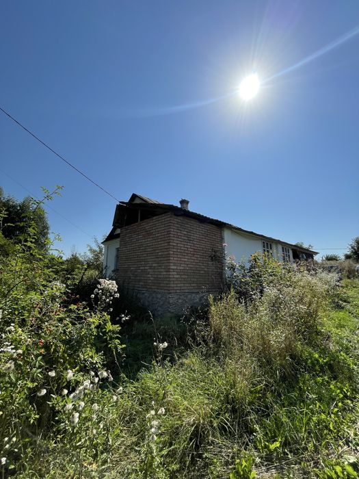 Будинок з великою земельною ділянкою(!)