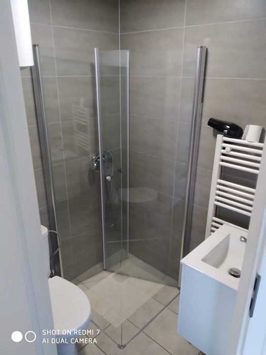 Kwatery, pokoje, noclegi.