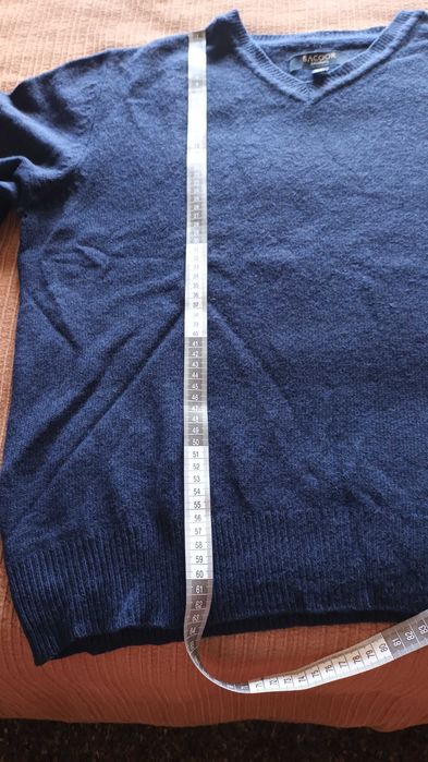 Pullover em azul escuro