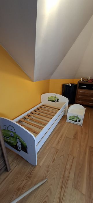Łóżko 160×80 plus stolik nocny