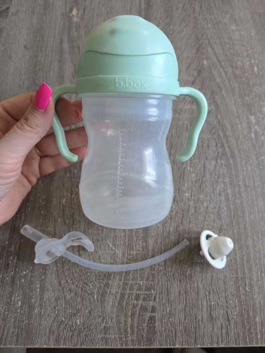 B.box + nowa słomka