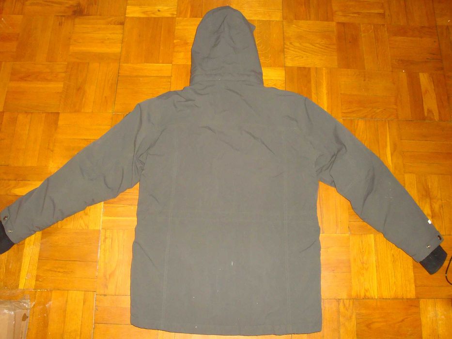 Куртка-пуховик MacKINLEY зимняя с капюшоном , размер 50-52 ( M-L )