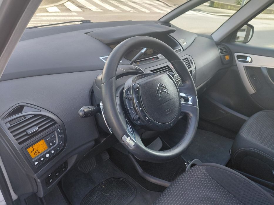 Vendo Citroen Grande Picasso de 7 lugares 1.6 HDl de 2015