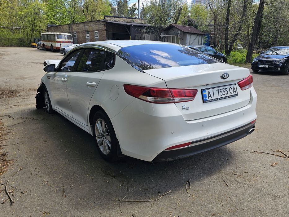 Kia    K5    2016