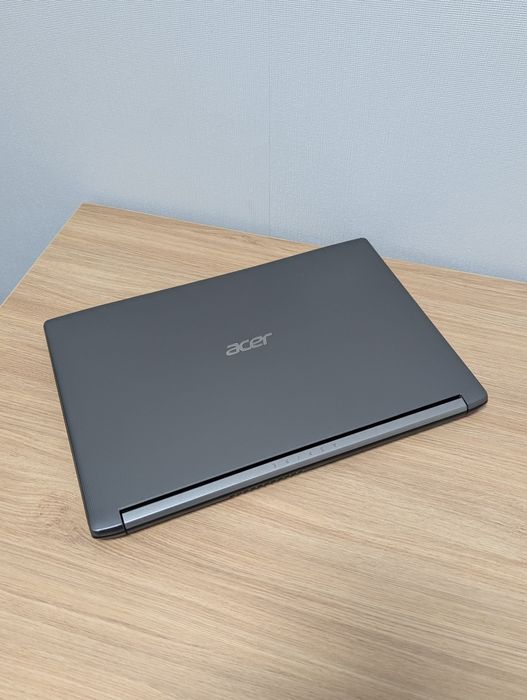 Игровой Acer Aspire /15.6 FHD /Core i3 7200U/20GB/SSD256/MX 130