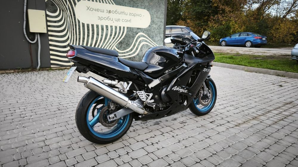 Кавасаки ZX9R 1996