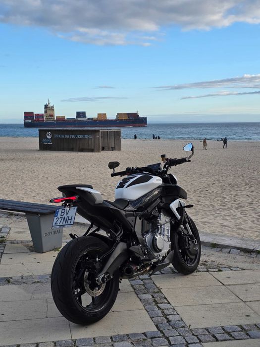 CF MOTO 675 NK - 1863KM