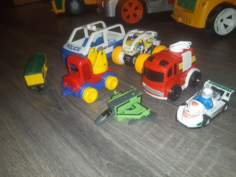 Машинки одним лотом