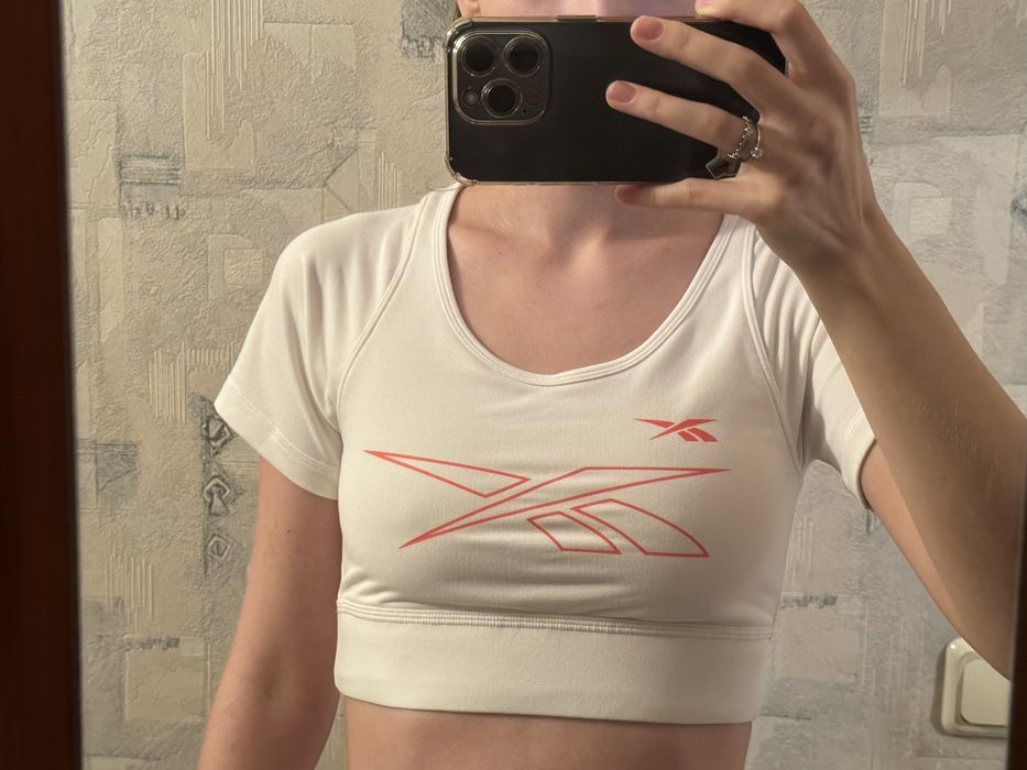 Спортивний топ Reebok