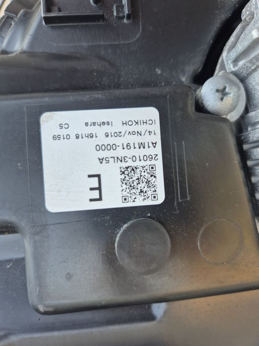 Передні фари Nissan Leaf Ніссан Ліф led 2011-2017 р.