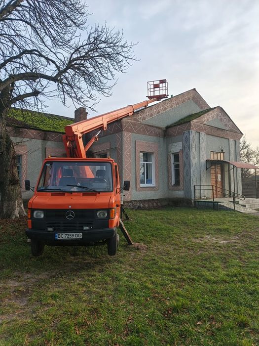 Продам автовишку у відмінному стані.