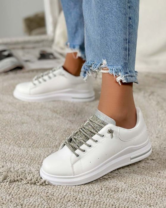 Sneakersy trampki z srebrnymi cyrkoniami język cyrkonie na platformie
